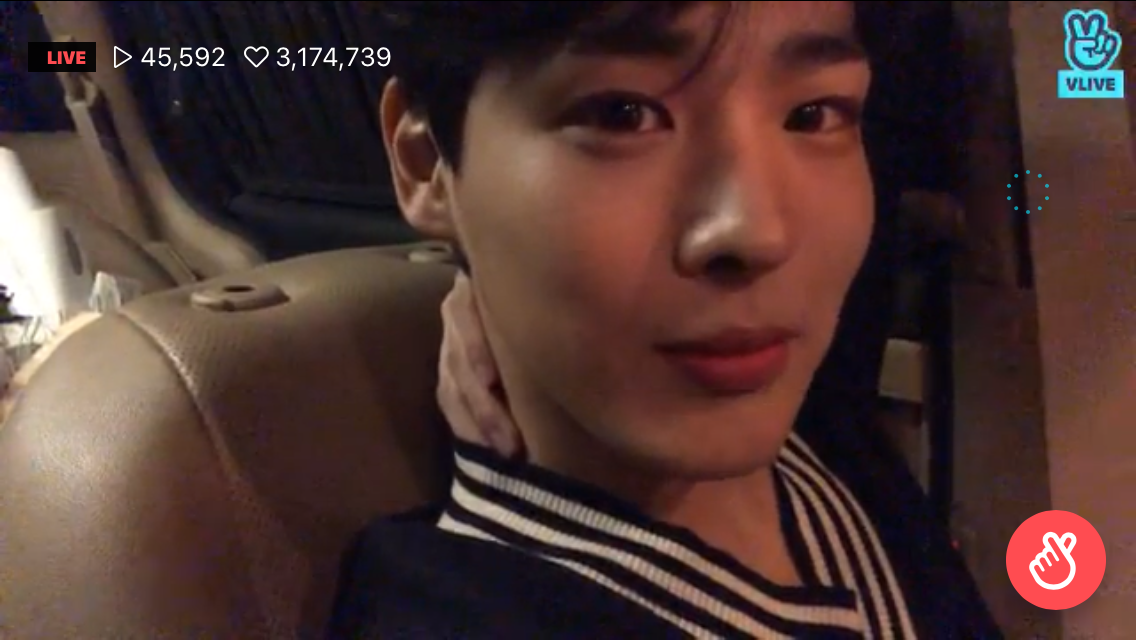 와 방금 최병찬 팬미팅 끝나고 브이앱 했는데 진짜 잘생김 | 인스티즈