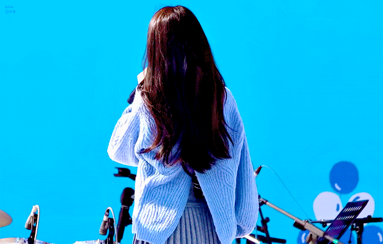 엥 머야 아이유.. 완전히 | 인스티즈