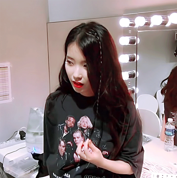 엥 머야 아이유.. 완전히 | 인스티즈