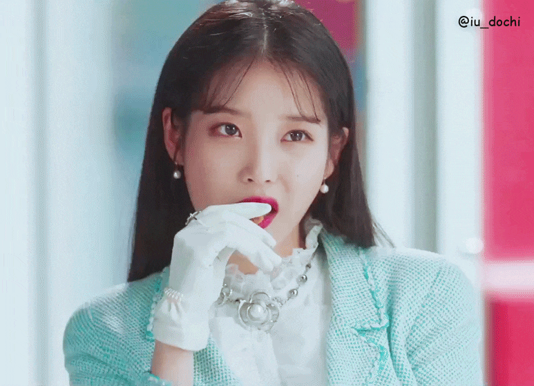 엥 머야 아이유.. 완전히 | 인스티즈