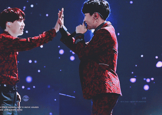 방탄 슈가한테 제이홉은 연예인인거 진짜 너무 웃기다곸ㅋㅋㅋㅋㅋㅋ | 인스티즈