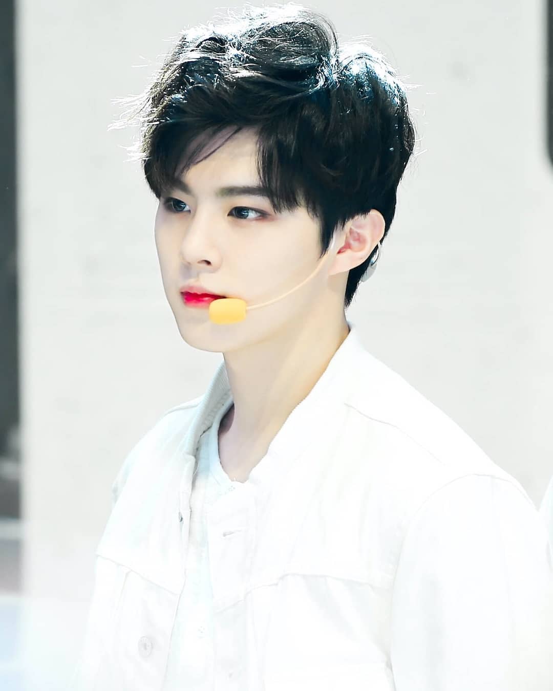 와 진짜 그러고보니 앨범 사진도 포카도 온통 김우석일거아니ㅠ | 인스티즈