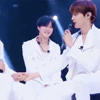 ㄱ 최애 둘 엮는사람 | 인스티즈