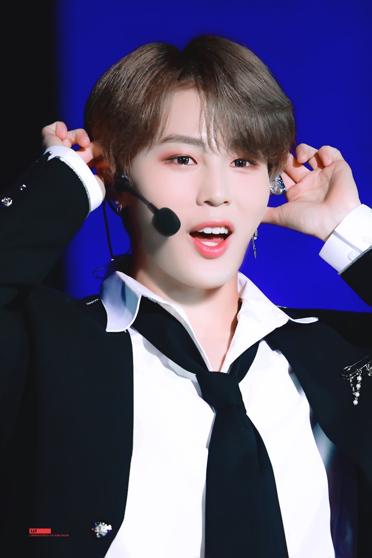 진짜 아무리 봐도 하성운은 토끼상인데 왜 강아지상이라고 하는지 모르겠어 | 인스티즈