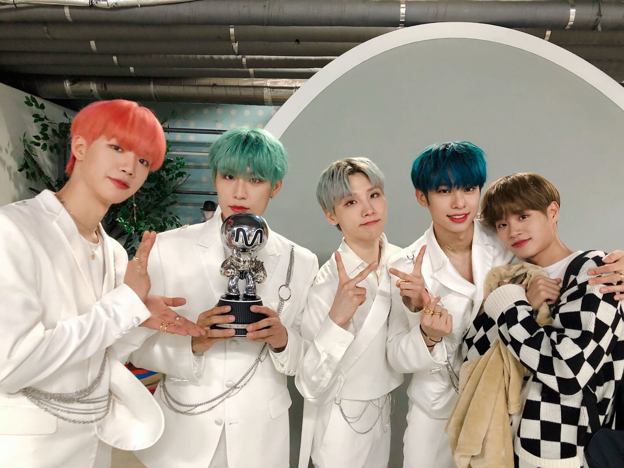 에이비식스 부인도 자러가용❤❤❤❤❤ | 인스티즈