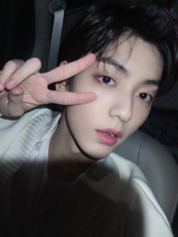 투바투 수빈 셀카 이거 무슨 어플일까? | 인스티즈