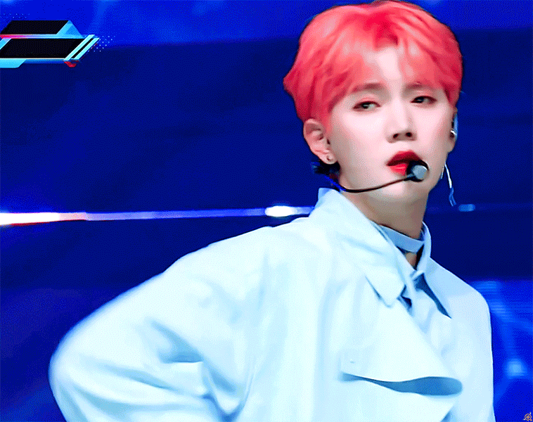 금발 사진이 떠서 금발로 활동할줄 알았는데 자몽핑크색 머리로 컴백한 아이돌 | 인스티즈