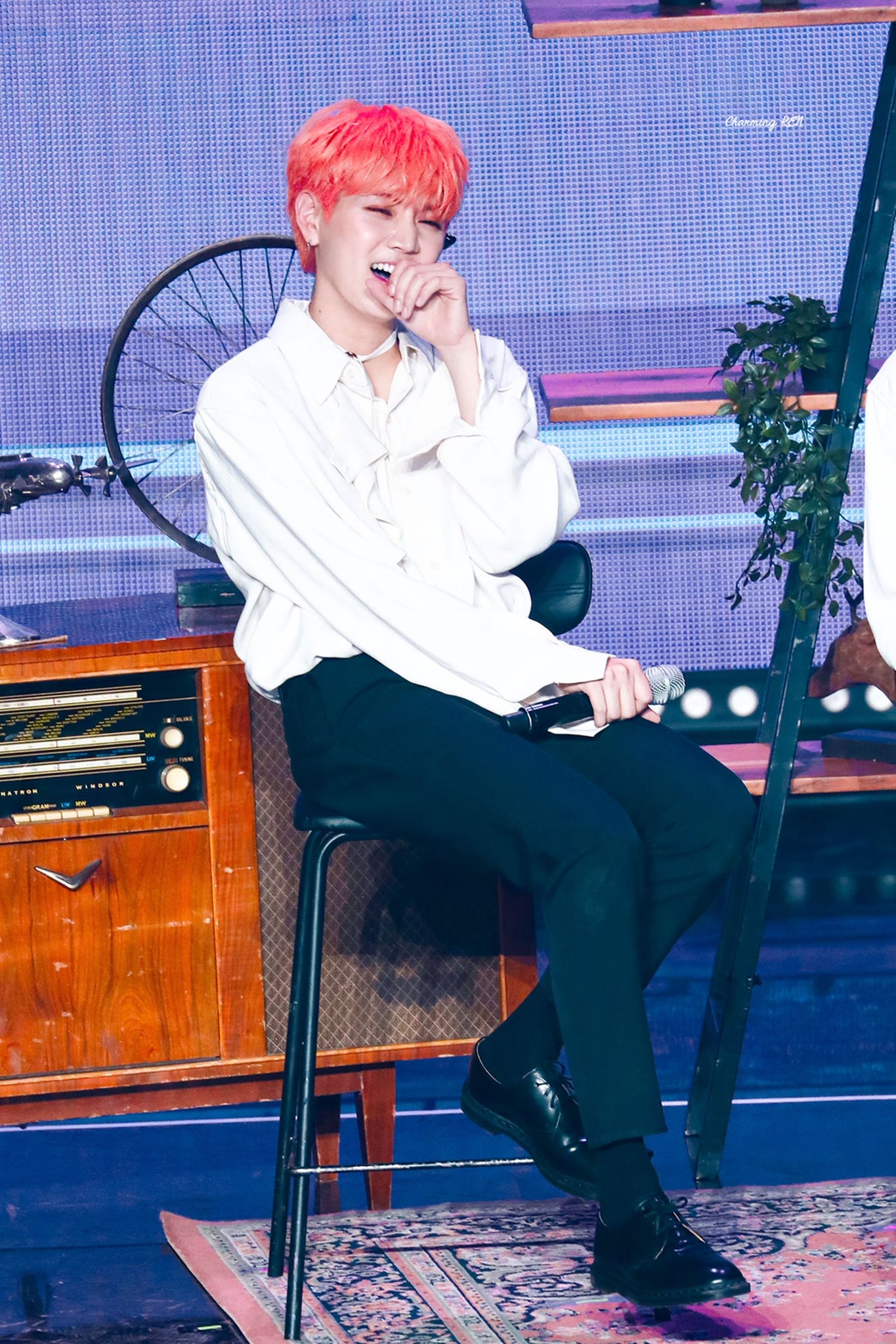 진짜 웃는거 최고 예쁘다 | 인스티즈