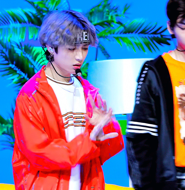 투바투 범규 너무 좋아서 같이 보자고 짤 놓고 갑니다 | 인스티즈