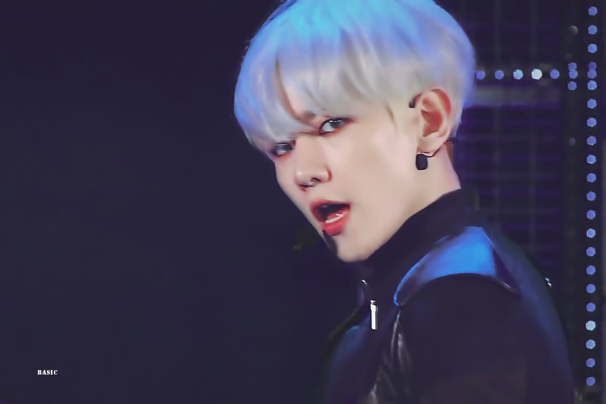 백현 하얀머리 순한맛 매운맛이랰ㅋㅋㅋㅋㅋㅋㅋㅋㅋㅋ | 인스티즈