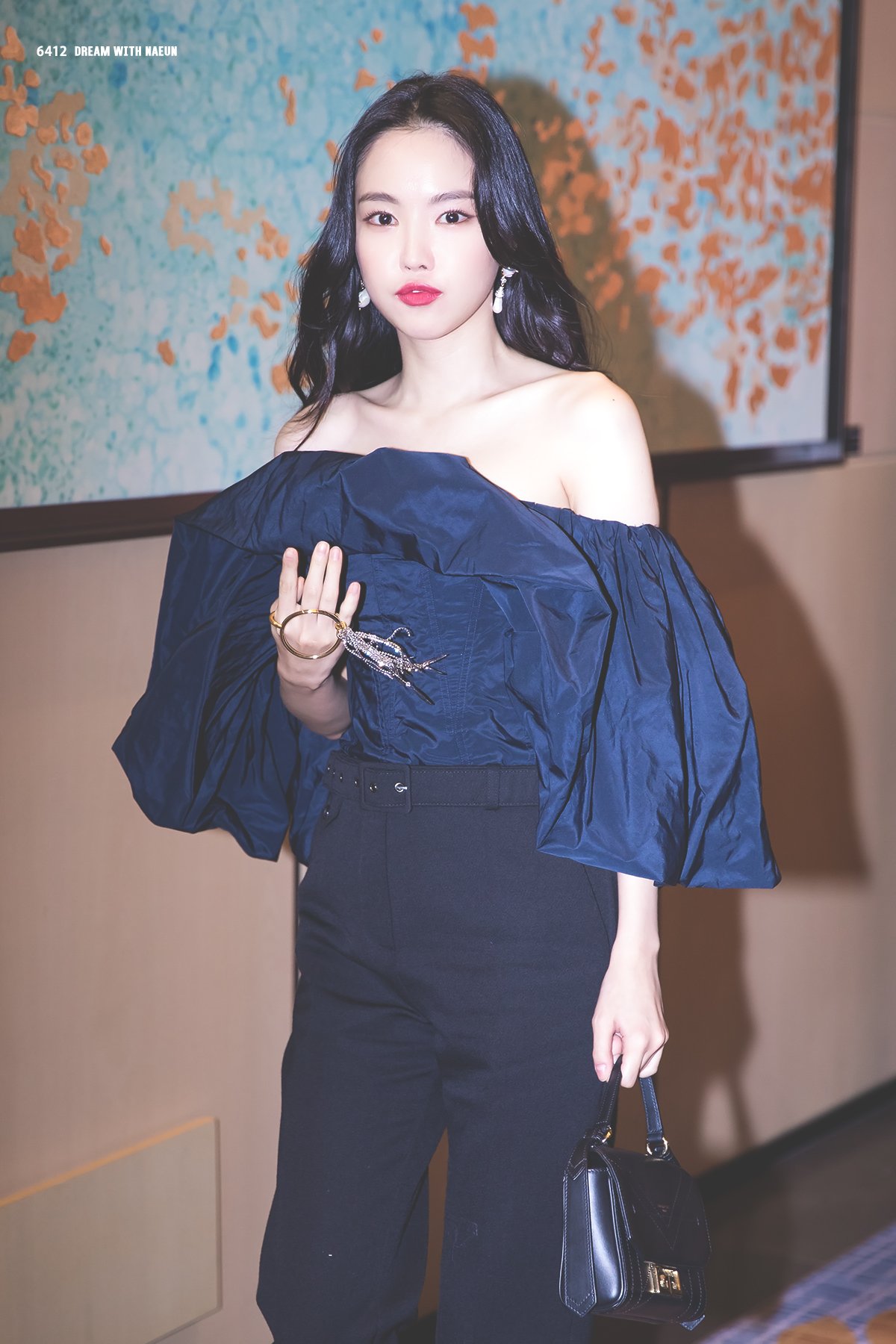 와 손나은한테 왜 손.나 예쁘다하는지 알겠다 | 인스티즈