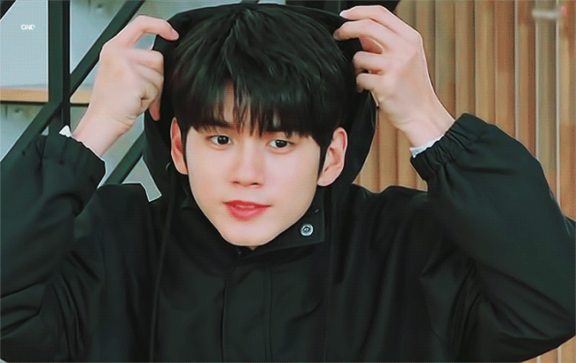 완전 말랑하고 귀여운데 잘생긴 옹성우 볼 사람 | 인스티즈