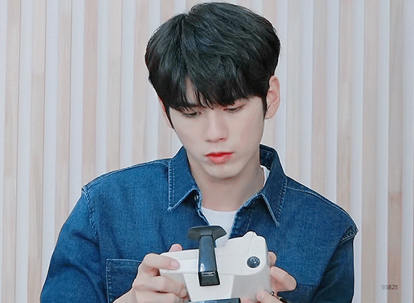 완전 말랑하고 귀여운데 잘생긴 옹성우 볼 사람 | 인스티즈