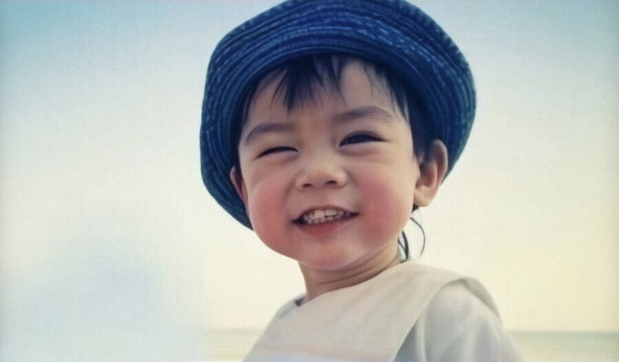 이 아기 누구야?? 진짜 인형같아ㅠㅜㅜㅜㅠ | 인스티즈