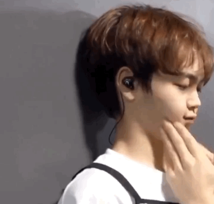 헐 진짜 멤버들은 얘를 뭘로 생각하는거임?????(ㅈㅇ ㅇㅅㅇ) | 인스티즈