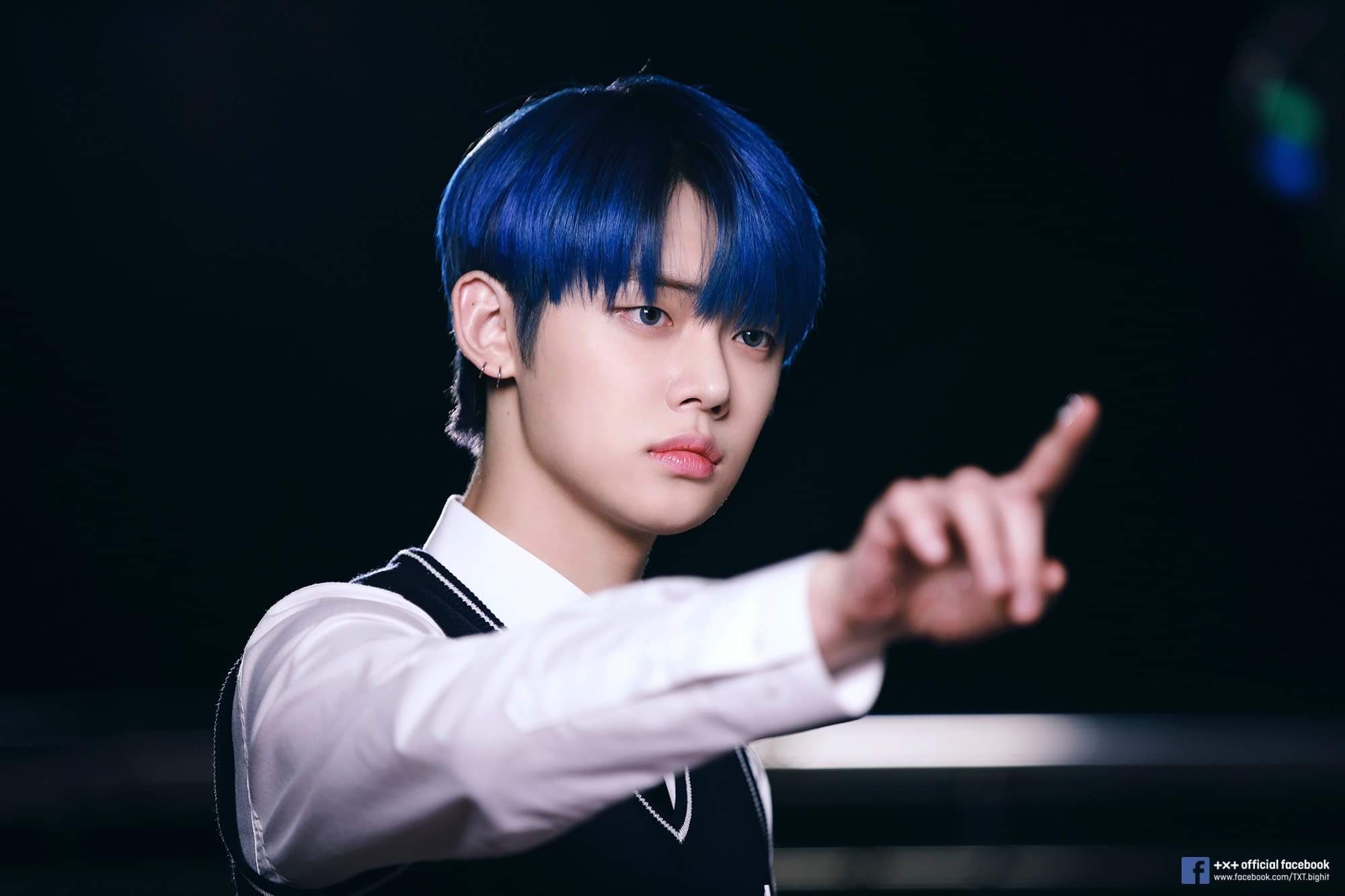 얘 진짜 뭐하는애야 | 인스티즈