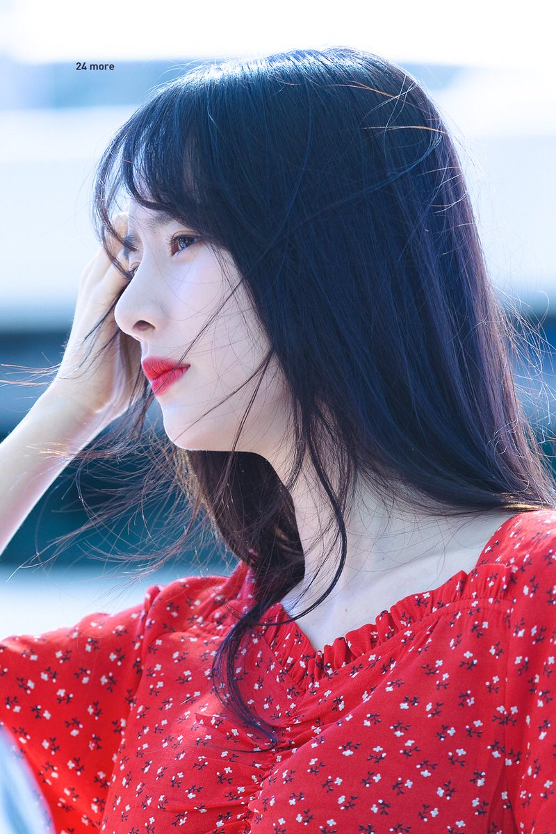 설아는 진짜 흰검빨 인간이다.. | 인스티즈