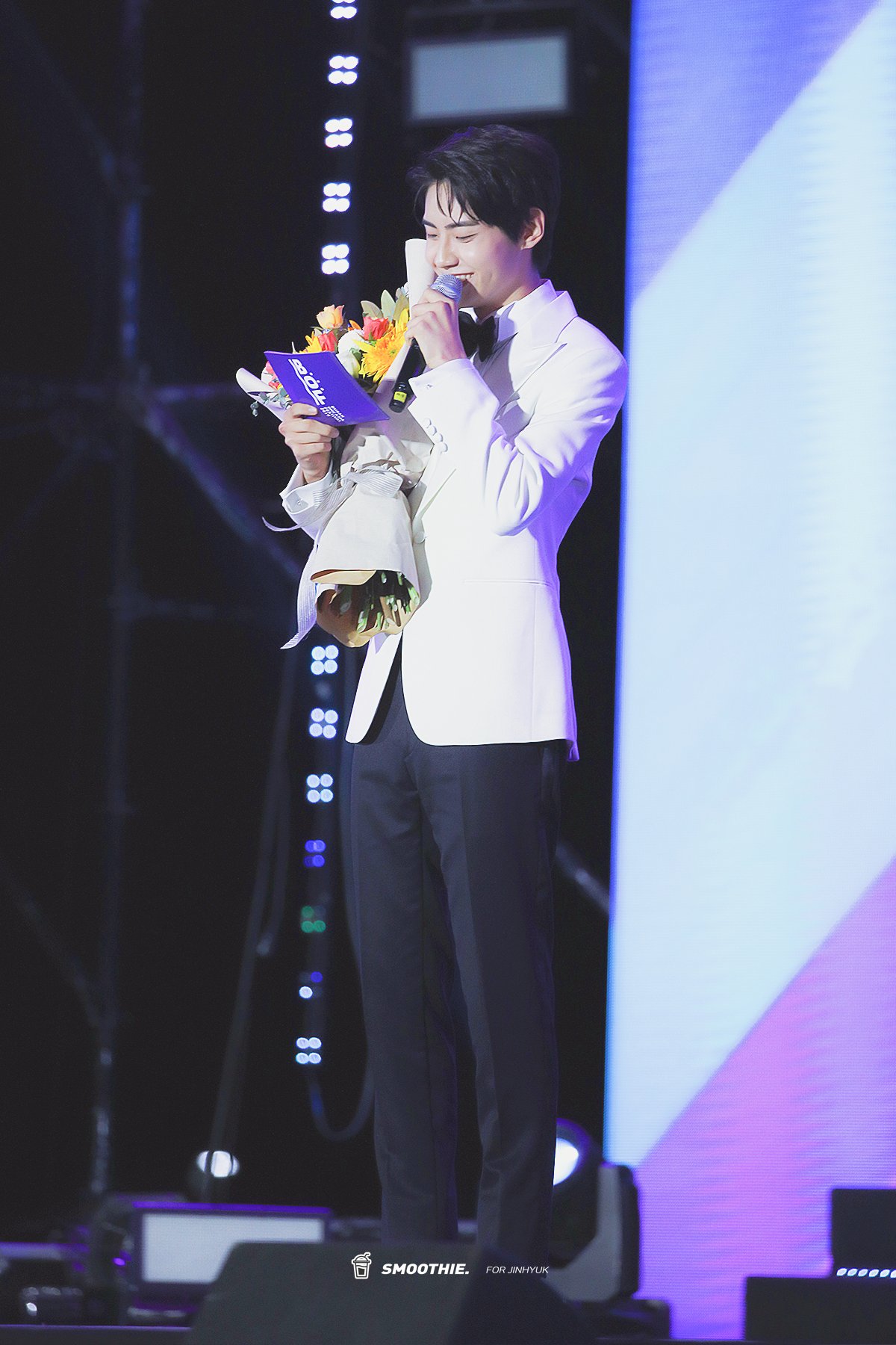 이진혁 이사진 너무 이뻐🔥 | 인스티즈