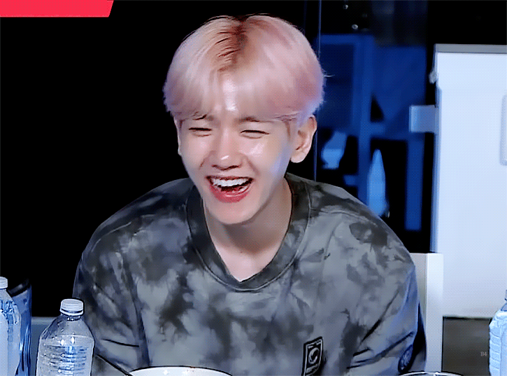 나 백현 이렇게 무해하게 웃는 거 처음 봐 | 인스티즈