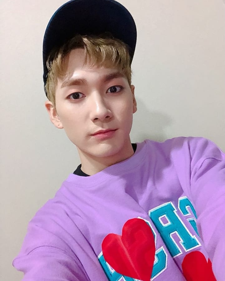 뉴이스트 오늘자 셀카 💖💖💖💖💖 | 인스티즈