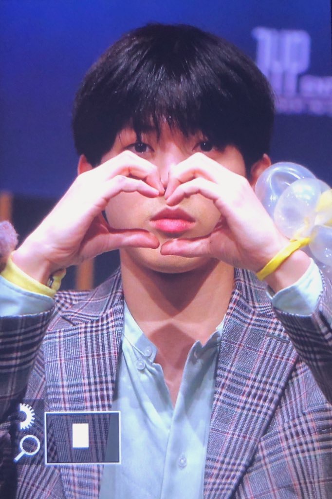 🗣볼하트 해줘!!!🐶...? | 인스티즈