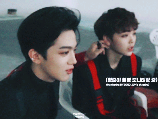 송형준 진짜 사람 손 잘 타는 짤들 모음 | 인스티즈