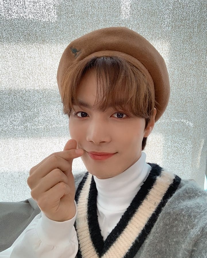 뉴이스트 오늘자 셀카 💖💖💖💖💖 | 인스티즈