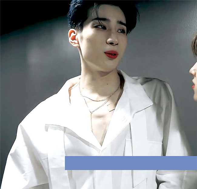 승우 입꼬리만 올리고 웃는거 넘 조앙.. | 인스티즈