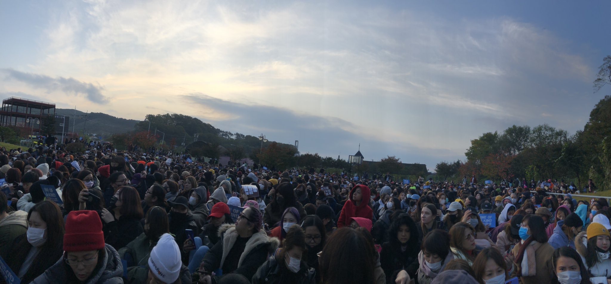 지디 전역식 현장 팬들봐,, | 인스티즈