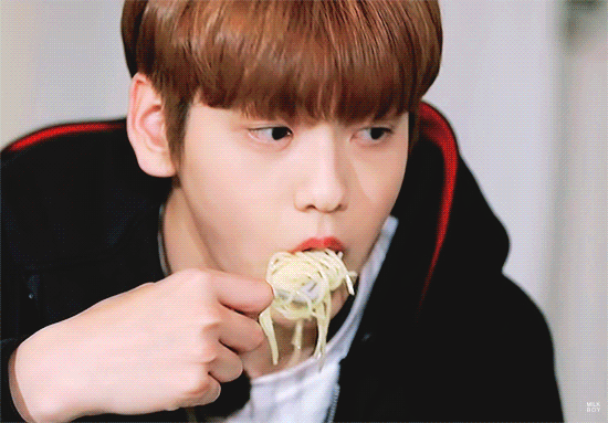 아무나 투바투 팬싸가서 알리오올리오 말고 밥추천해달라고 물어밧음 좋겟다 | 인스티즈