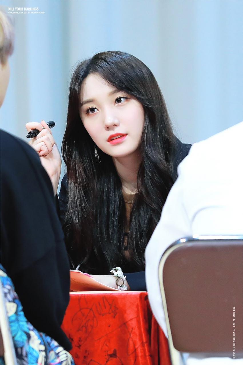 희나피아 멤버들 프리스틴 시절 사진 보는데 | 인스티즈