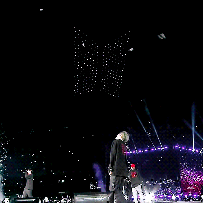 방뽕 차는 방탄 콘서트 좀 보고 가실래요??? | 인스티즈