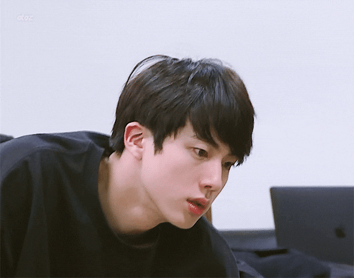 빅히트 길거리 캐스팅의 전설.. 방탄 김석진 | 인스티즈