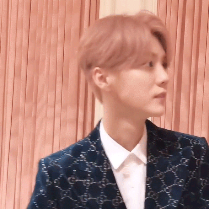 오늘 루한이 핑크 머리ㅠㅠㅠㅠ | 인스티즈