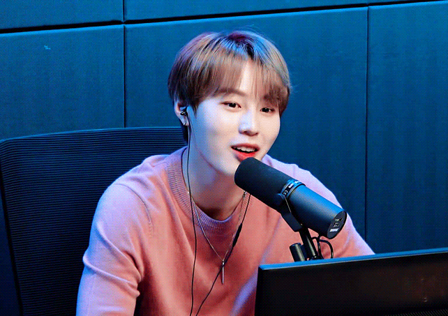 진짜 아무리 봐도 하성운은 토끼상인데 왜 강아지상이라고 하는지 모르겠어 | 인스티즈