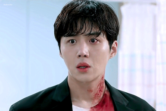 제발제발 유령을 잡아라 봐주라 진짜 피흘리는남주 우는남주 제복남주 다 나와 | 인스티즈