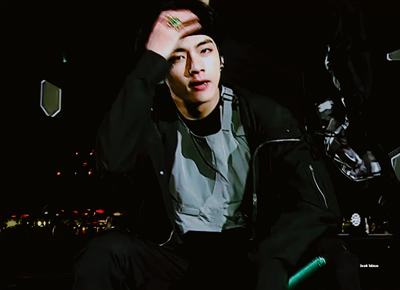 뷔는 아이돌 교과서 한권 내야돼 | 인스티즈