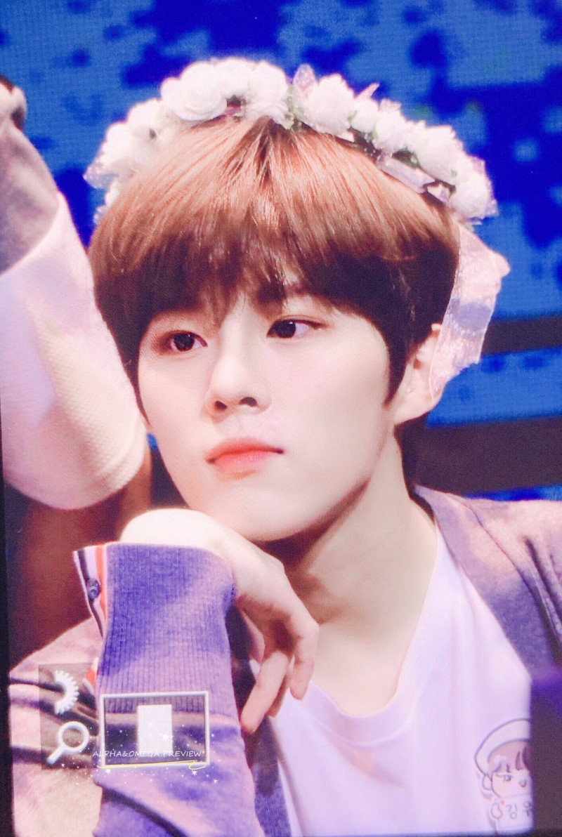 김우석 자기 잘생긴데다가 예쁘게생긴건 잘 알고있으나 거기에 별 생각은 없다는거 | 인스티즈