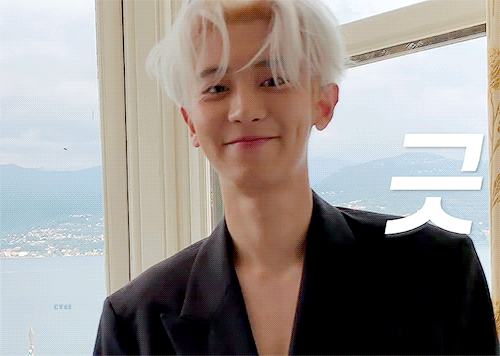 많은 엑소팬들이 찬열 레전드 화보라고 꼽는 작년 더블유 11월호 | 인스티즈