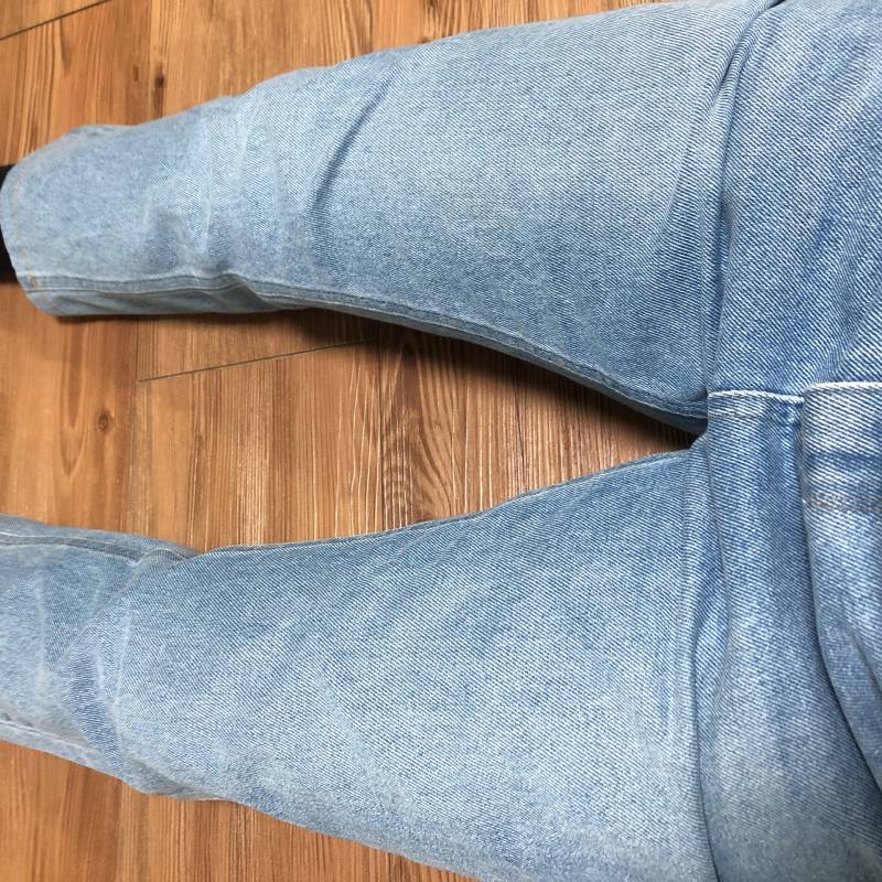 이런색 바지에 검은색맨투맨 검은양말 안아울려? | 인스티즈