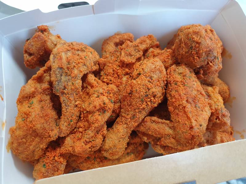 나랑 치킨 먹어줄사람.... | 인스티즈