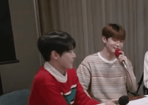 애기부부 사진 뿌리기 💛💚 | 인스티즈