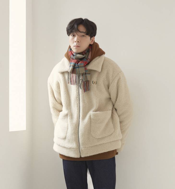 둘중에 뭐사지 겁나게 고민중.....🤔🤔 | 인스티즈