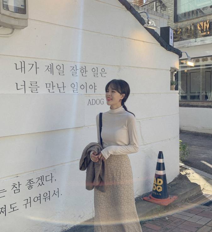 🧸초록글경험多多) 5000원부터! 23.9 여대생 예쁜 옷 정말 많아요 구경하고 가세요🧸 | 인스티즈