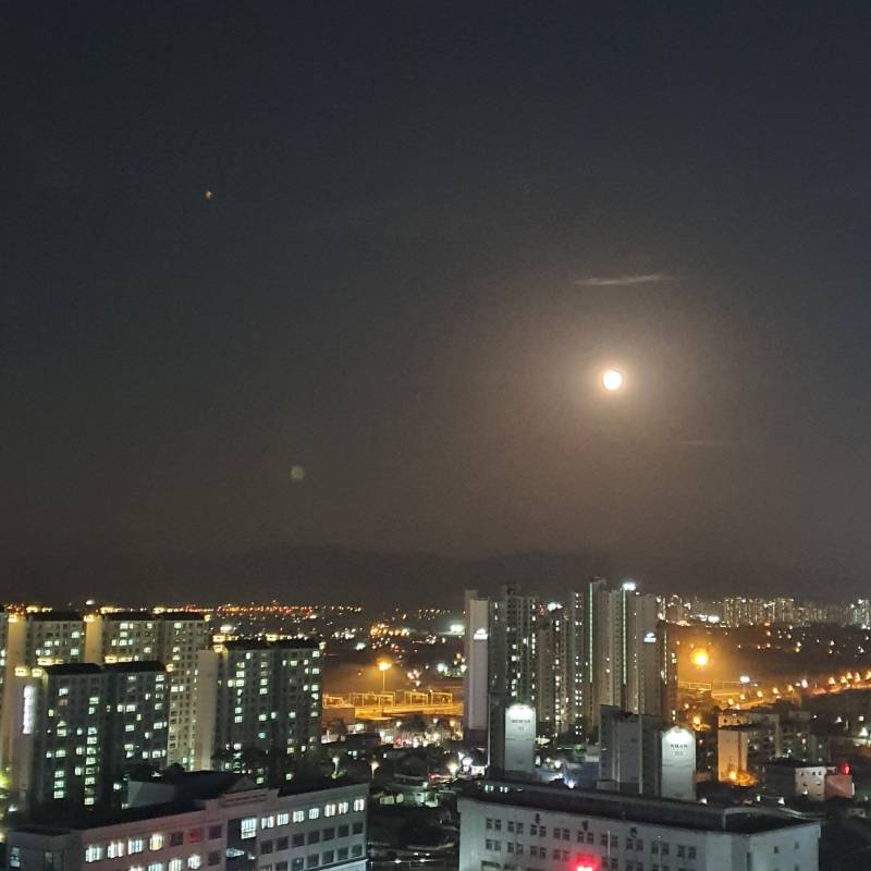 오늘 달 대박이다 | 인스티즈