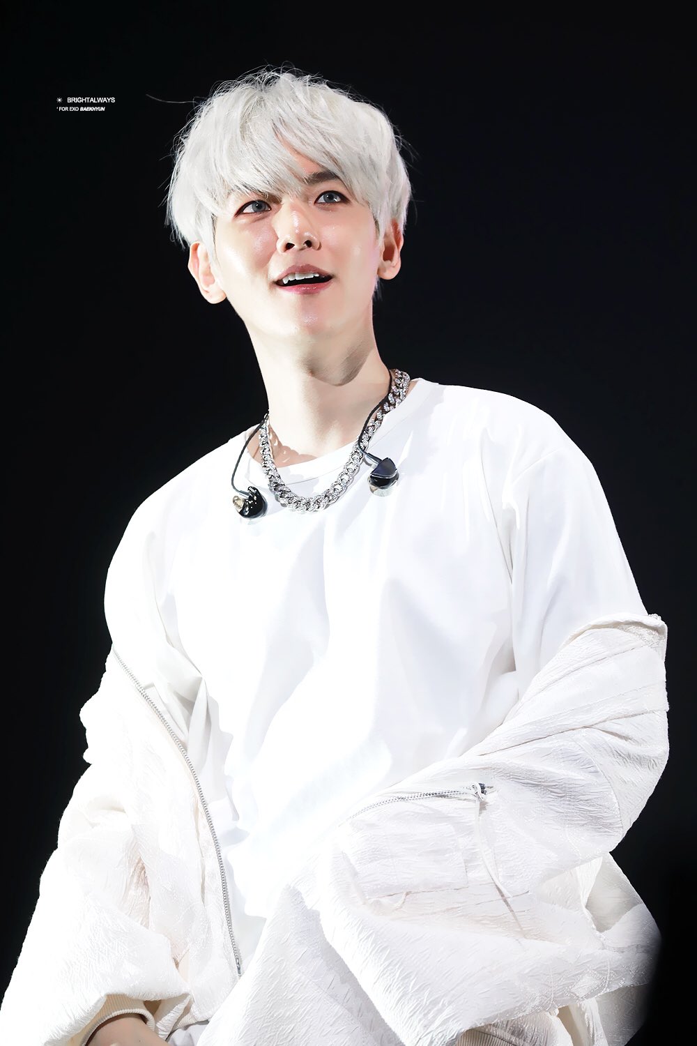 백현 하얀머리가 진짜 자기 머리색이라고 해도 jpg | 인스티즈