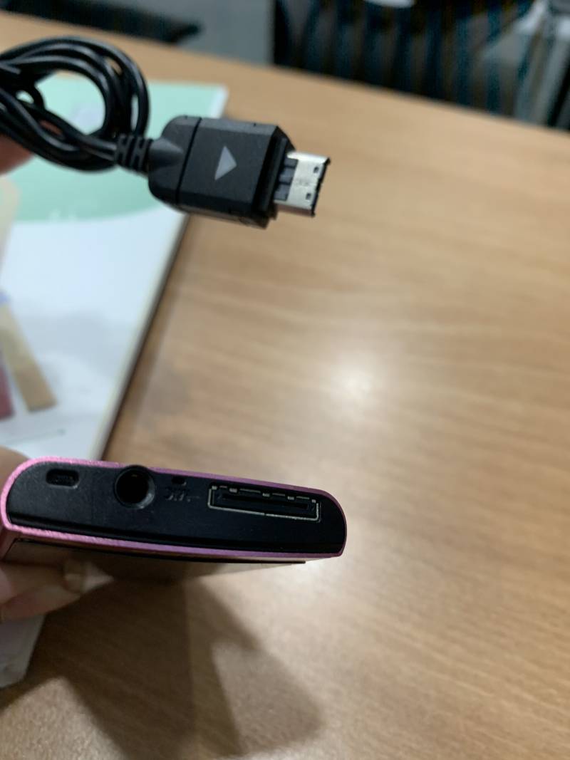 이 충전기 편의점에 팔아??? | 인스티즈