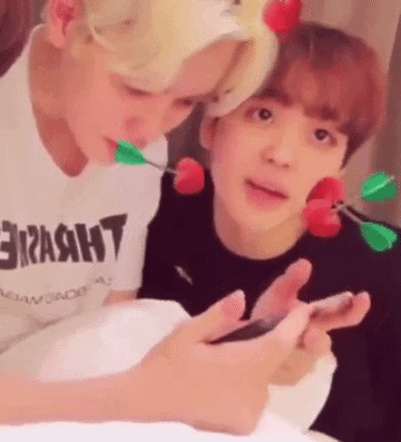 얘네 특유의 몽글몽글 스킨쉽이 나를 미치게 해요 | 인스티즈