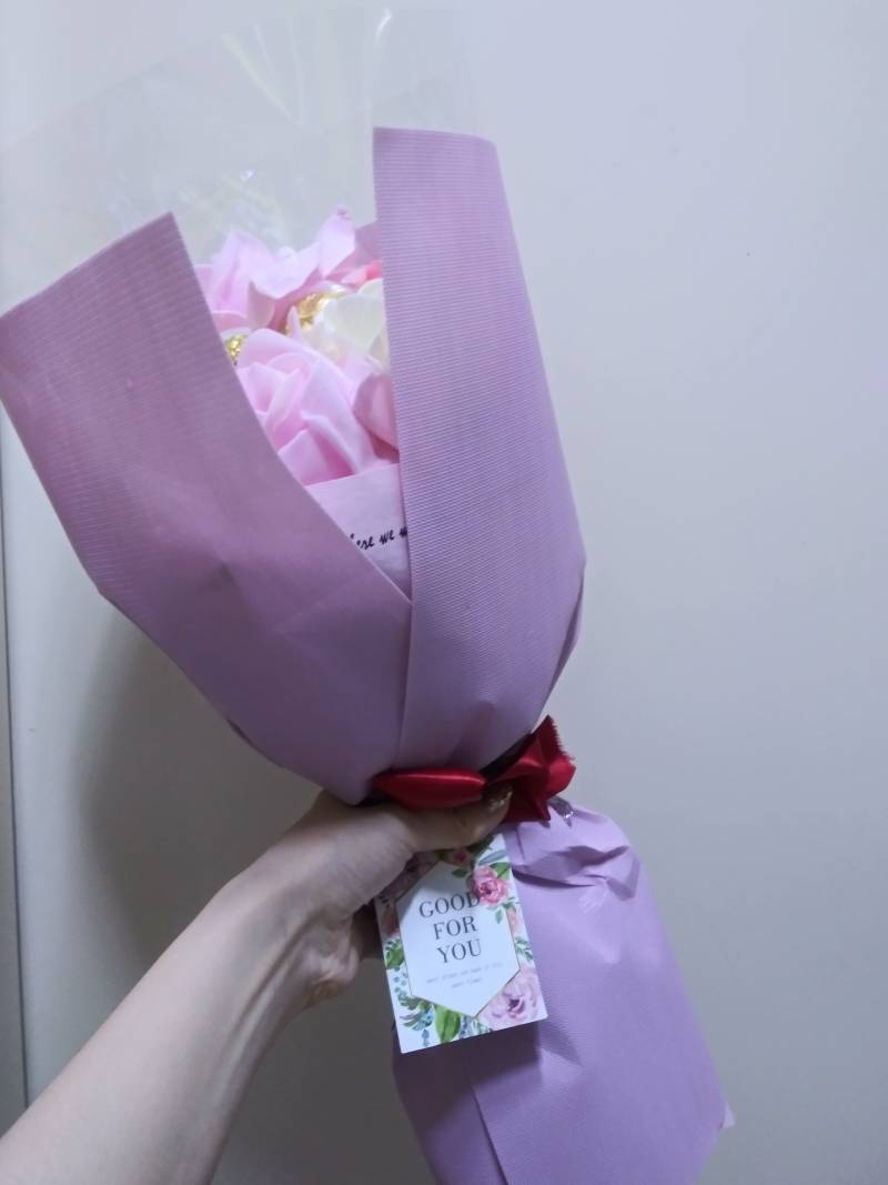 편의점에서 꽃다발초콜렛 선물받은거 어쩌지 | 인스티즈