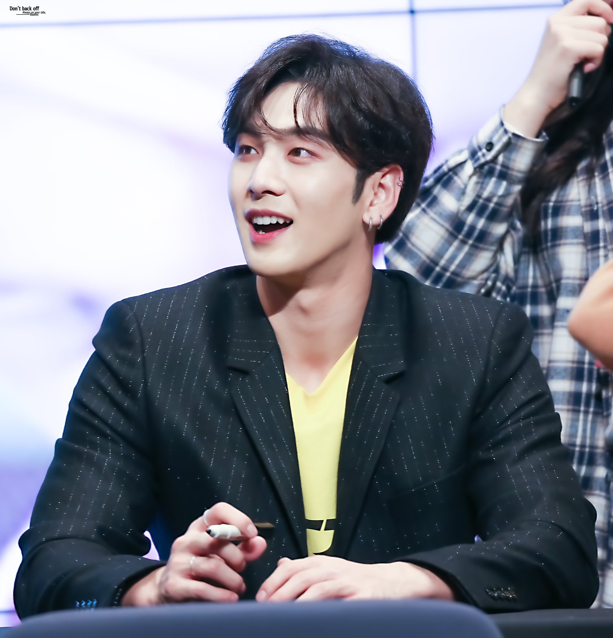 나 뉴이스트 백호 좋아하는데 | 인스티즈